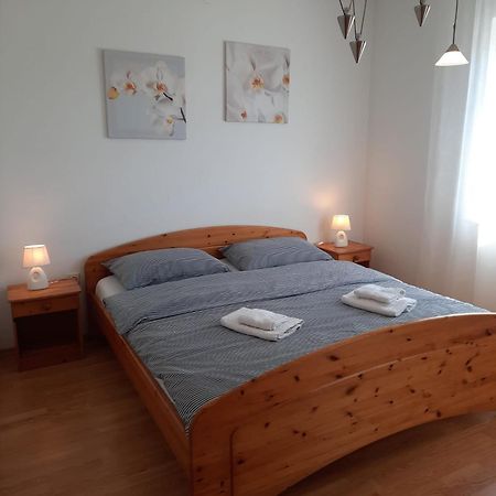Apartman Mila Novi Vinodolski Εξωτερικό φωτογραφία